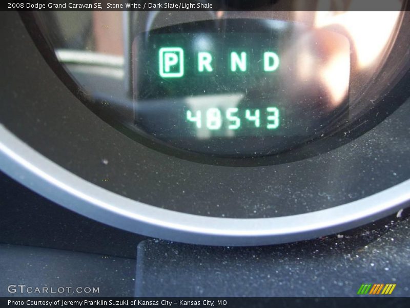 Stone White / Dark Slate/Light Shale 2008 Dodge Grand Caravan SE