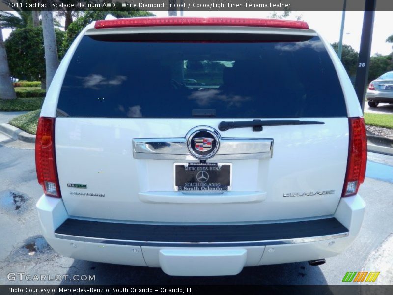 White Diamond Tricoat / Cocoa/Light Linen Tehama Leather 2011 Cadillac Escalade Platinum AWD