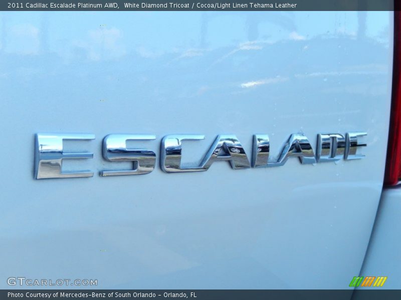White Diamond Tricoat / Cocoa/Light Linen Tehama Leather 2011 Cadillac Escalade Platinum AWD
