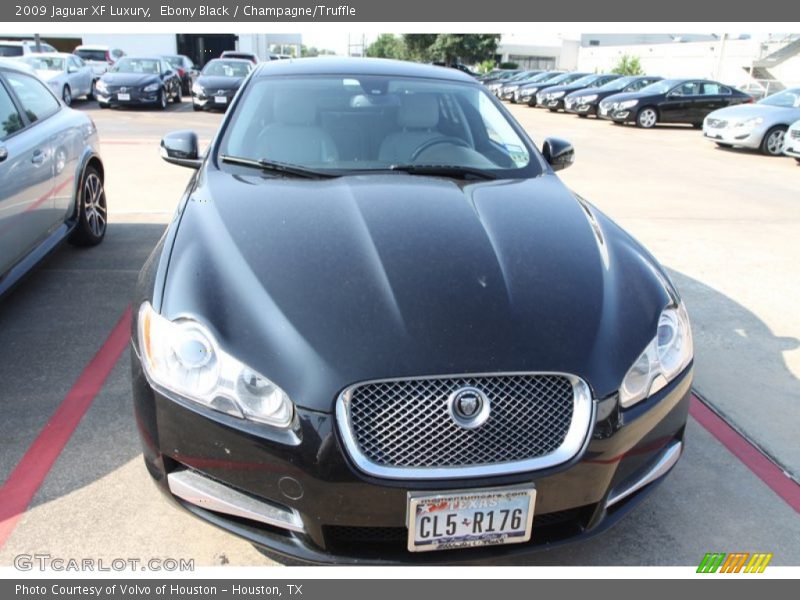 Ebony Black / Champagne/Truffle 2009 Jaguar XF Luxury