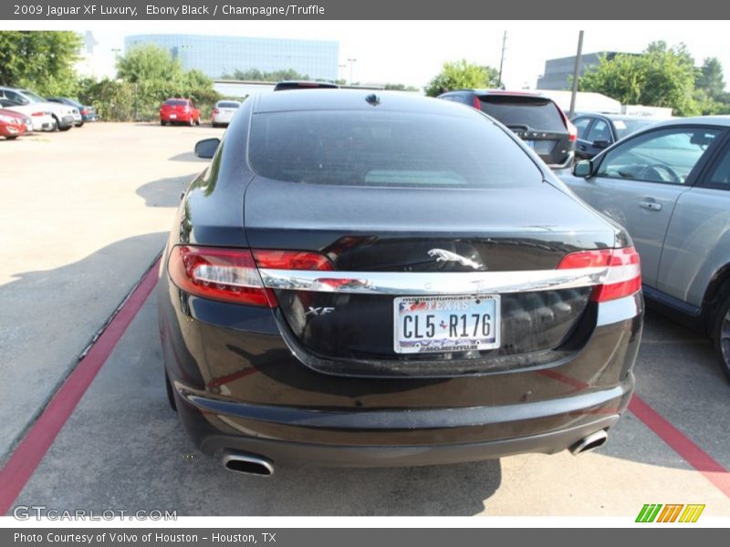 Ebony Black / Champagne/Truffle 2009 Jaguar XF Luxury