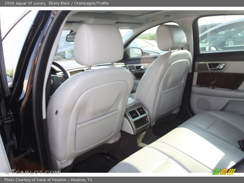 Ebony Black / Champagne/Truffle 2009 Jaguar XF Luxury