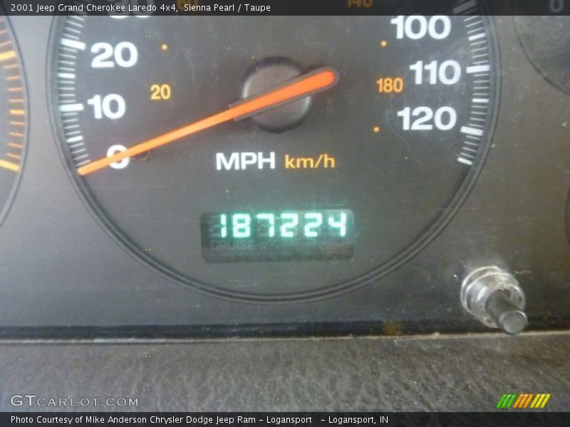 Sienna Pearl / Taupe 2001 Jeep Grand Cherokee Laredo 4x4