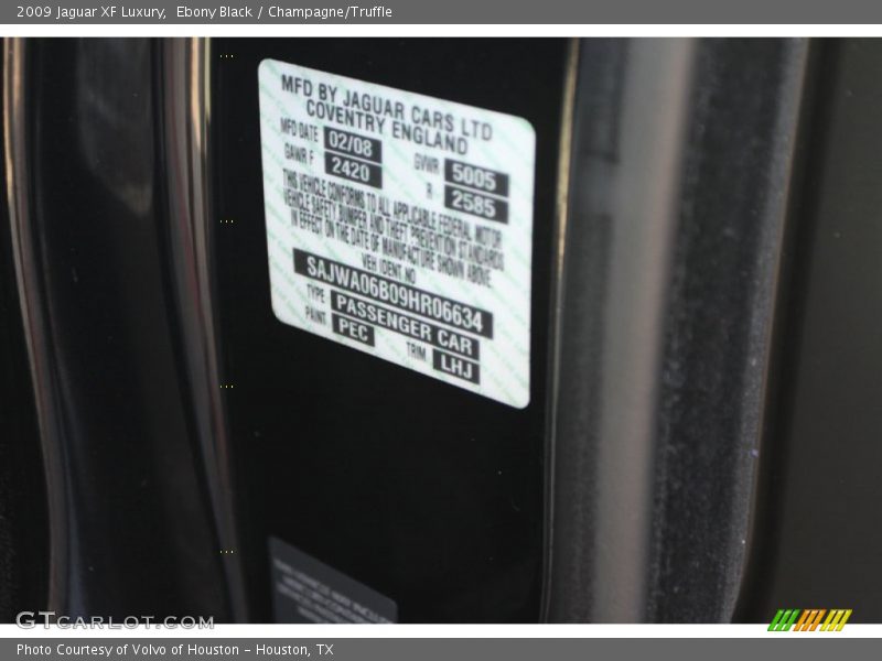 Ebony Black / Champagne/Truffle 2009 Jaguar XF Luxury