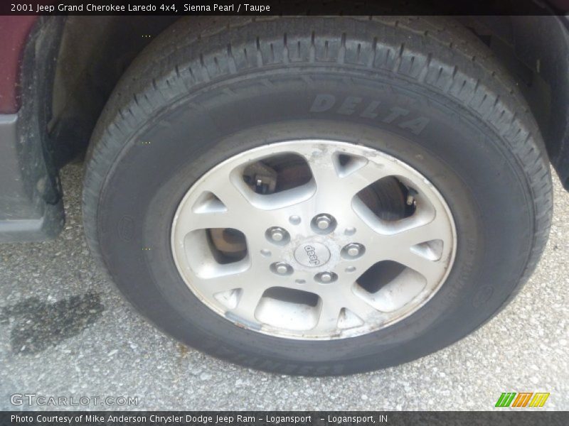 Sienna Pearl / Taupe 2001 Jeep Grand Cherokee Laredo 4x4