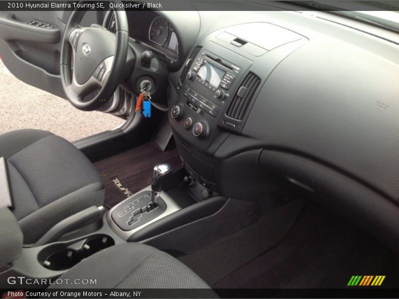 Quicksilver / Black 2010 Hyundai Elantra Touring SE