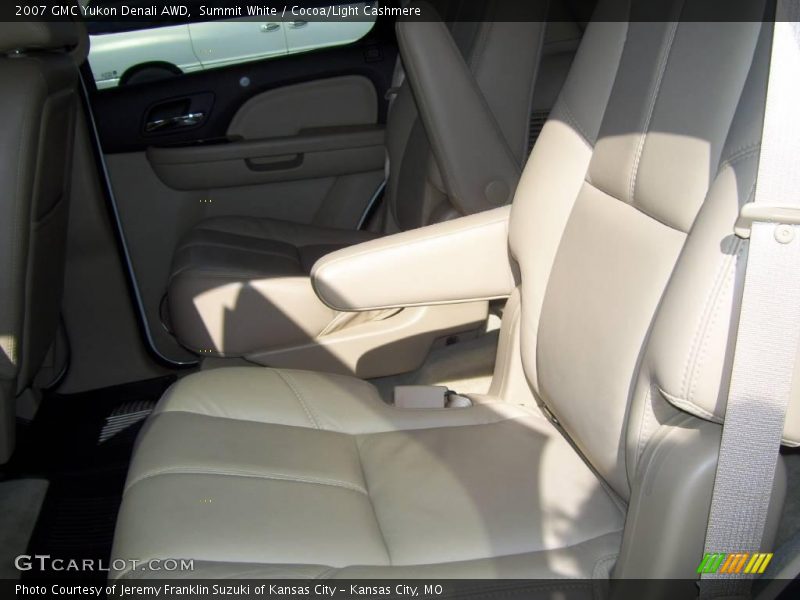 Summit White / Cocoa/Light Cashmere 2007 GMC Yukon Denali AWD