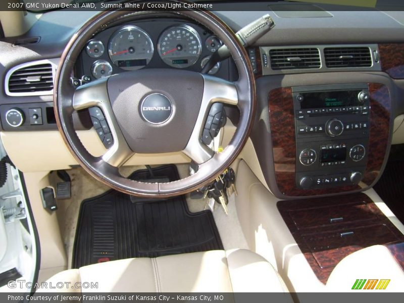 Summit White / Cocoa/Light Cashmere 2007 GMC Yukon Denali AWD