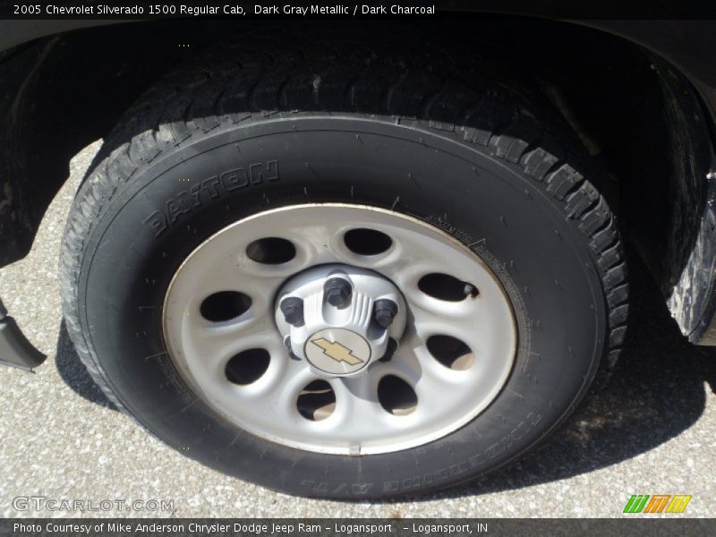 Dark Gray Metallic / Dark Charcoal 2005 Chevrolet Silverado 1500 Regular Cab
