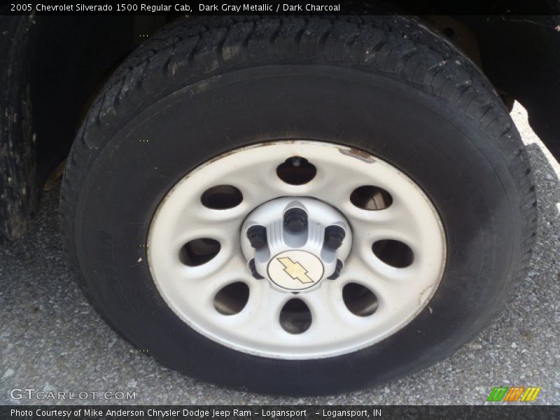 Dark Gray Metallic / Dark Charcoal 2005 Chevrolet Silverado 1500 Regular Cab