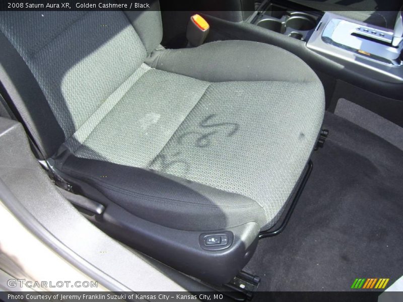 Golden Cashmere / Black 2008 Saturn Aura XR