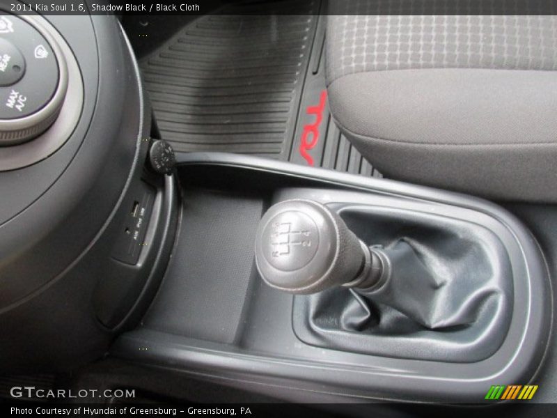 Shadow Black / Black Cloth 2011 Kia Soul 1.6
