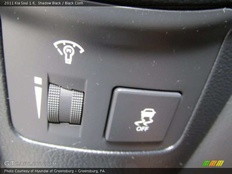 Shadow Black / Black Cloth 2011 Kia Soul 1.6