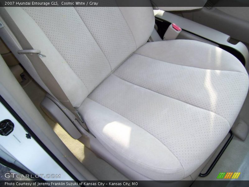 Cosmic White / Gray 2007 Hyundai Entourage GLS