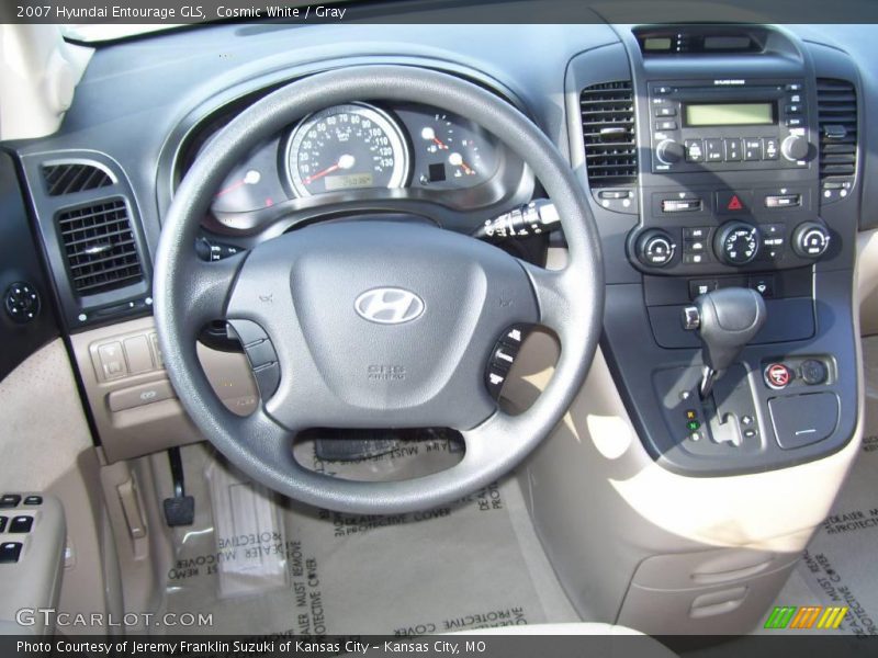 Cosmic White / Gray 2007 Hyundai Entourage GLS