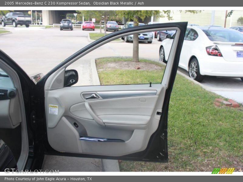 Obsidian Black Metallic / Ash 2005 Mercedes-Benz C 230 Kompressor Sedan