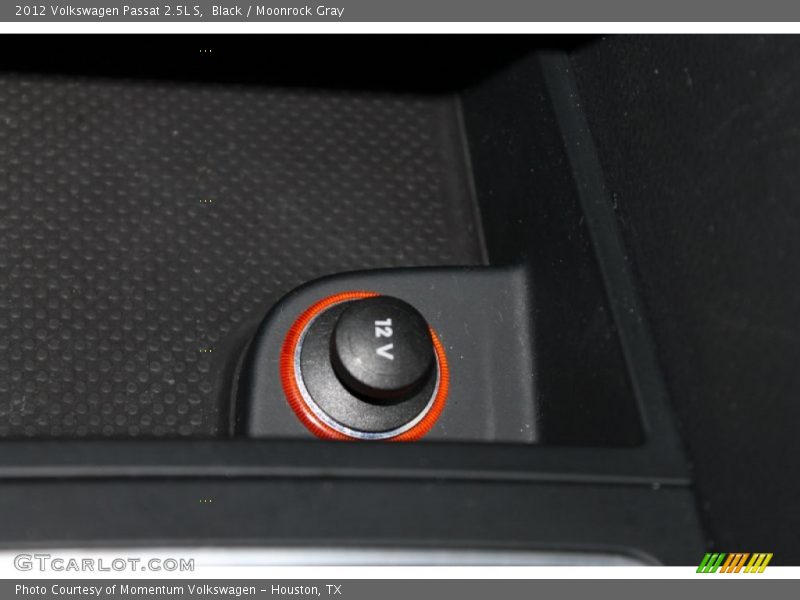 Black / Moonrock Gray 2012 Volkswagen Passat 2.5L S