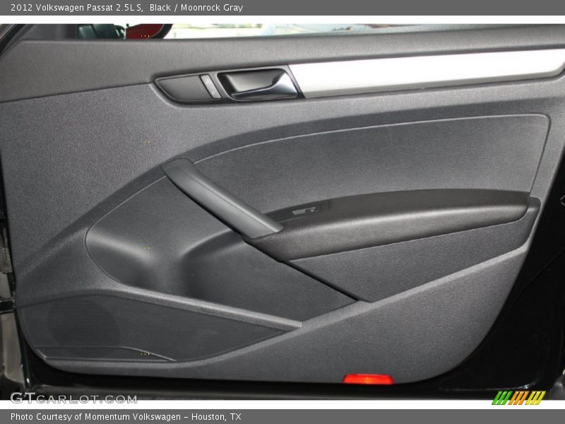 Black / Moonrock Gray 2012 Volkswagen Passat 2.5L S