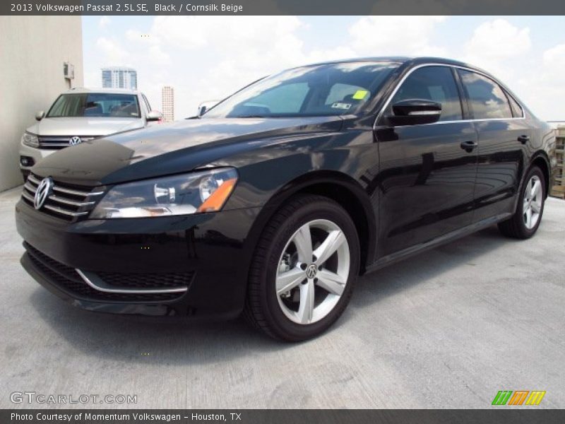 Black / Cornsilk Beige 2013 Volkswagen Passat 2.5L SE