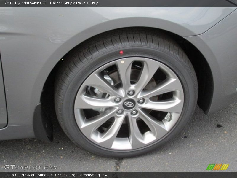 Harbor Gray Metallic / Gray 2013 Hyundai Sonata SE