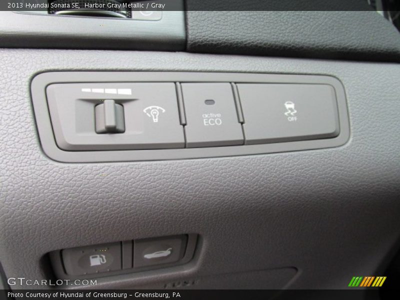 Harbor Gray Metallic / Gray 2013 Hyundai Sonata SE
