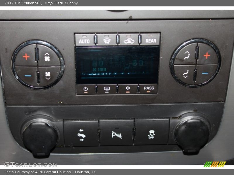 Onyx Black / Ebony 2012 GMC Yukon SLT