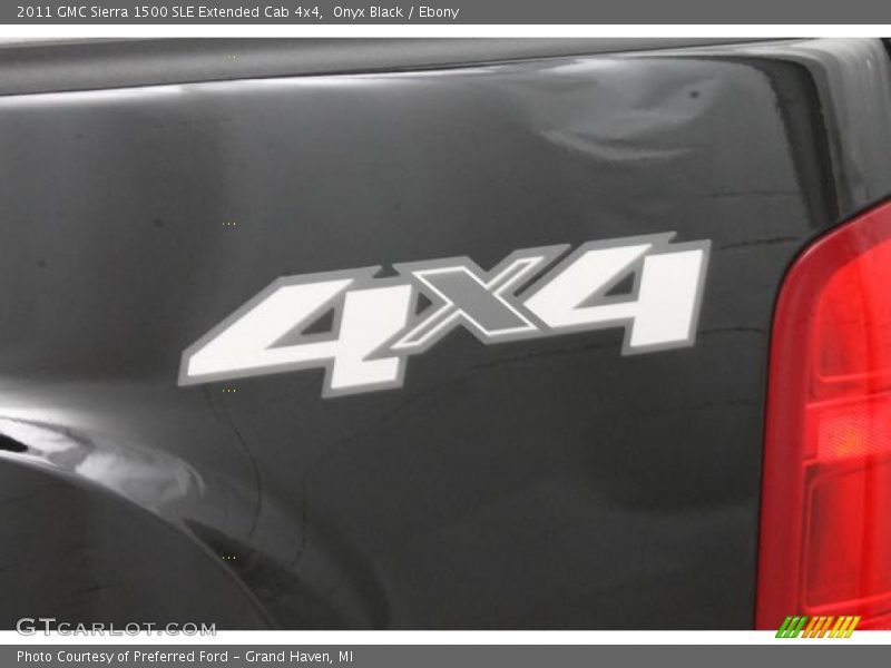 Onyx Black / Ebony 2011 GMC Sierra 1500 SLE Extended Cab 4x4
