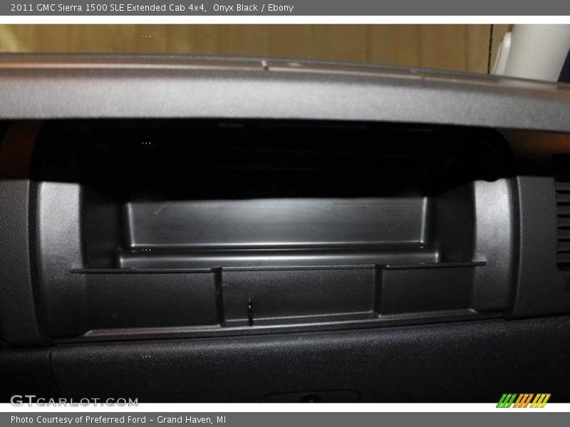 Onyx Black / Ebony 2011 GMC Sierra 1500 SLE Extended Cab 4x4