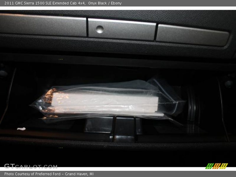 Onyx Black / Ebony 2011 GMC Sierra 1500 SLE Extended Cab 4x4