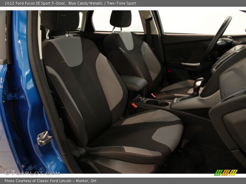 Blue Candy Metallic / Two-Tone Sport 2012 Ford Focus SE Sport 5-Door