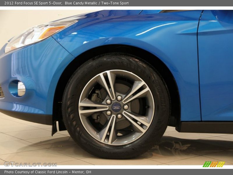 Blue Candy Metallic / Two-Tone Sport 2012 Ford Focus SE Sport 5-Door