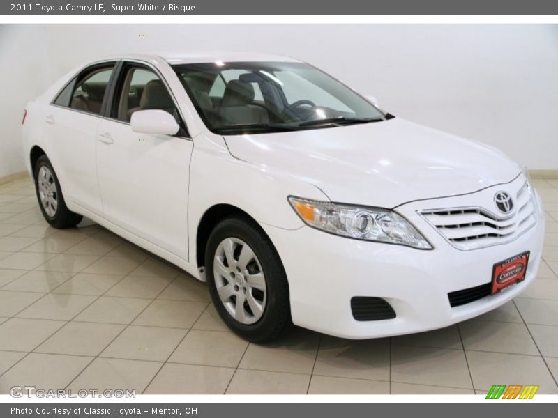 Super White / Bisque 2011 Toyota Camry LE