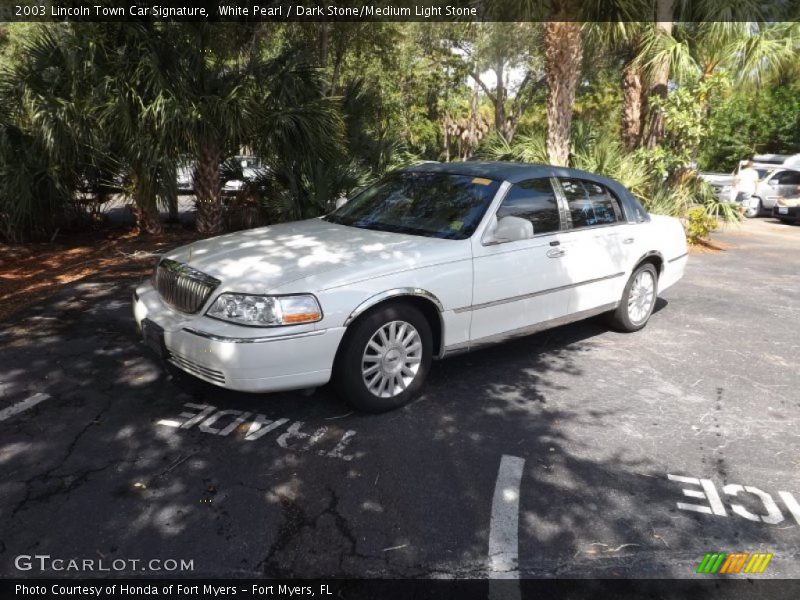 White Pearl / Dark Stone/Medium Light Stone 2003 Lincoln Town Car Signature