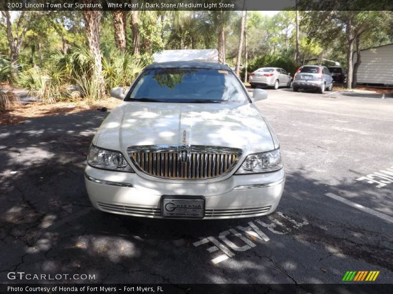 White Pearl / Dark Stone/Medium Light Stone 2003 Lincoln Town Car Signature