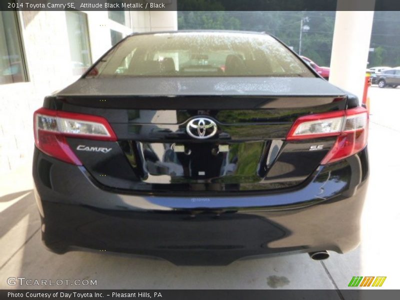 Attitude Black Metallic / Black 2014 Toyota Camry SE