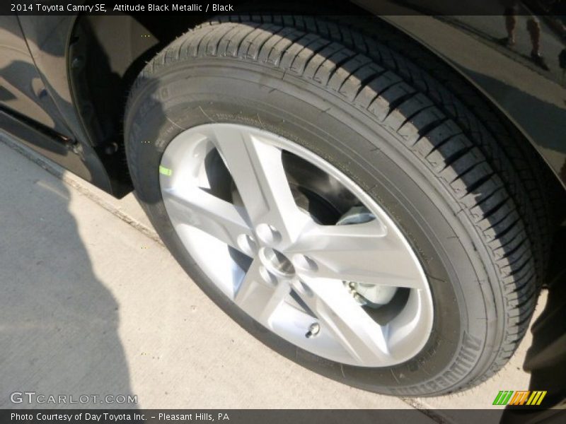Attitude Black Metallic / Black 2014 Toyota Camry SE