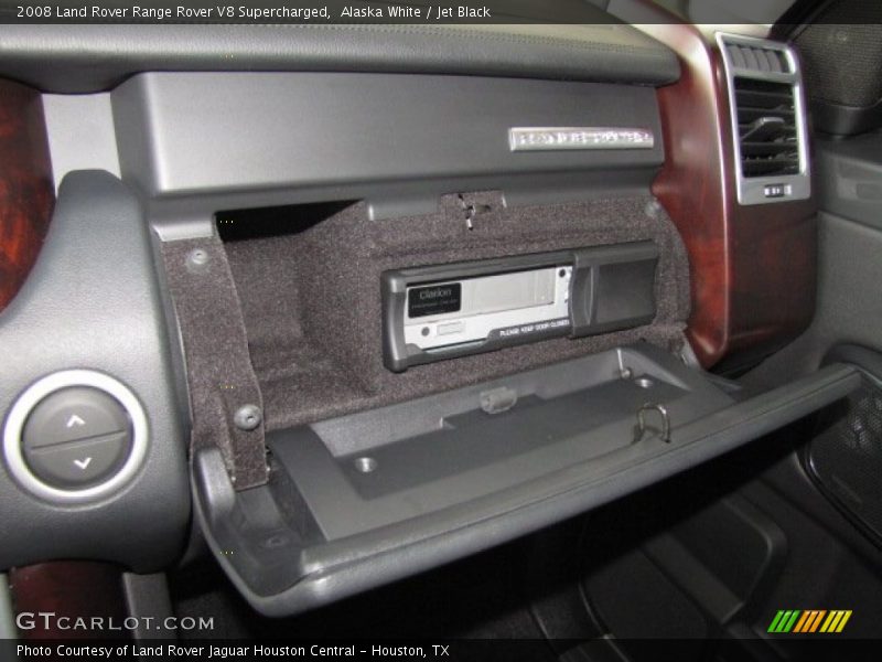 Alaska White / Jet Black 2008 Land Rover Range Rover V8 Supercharged