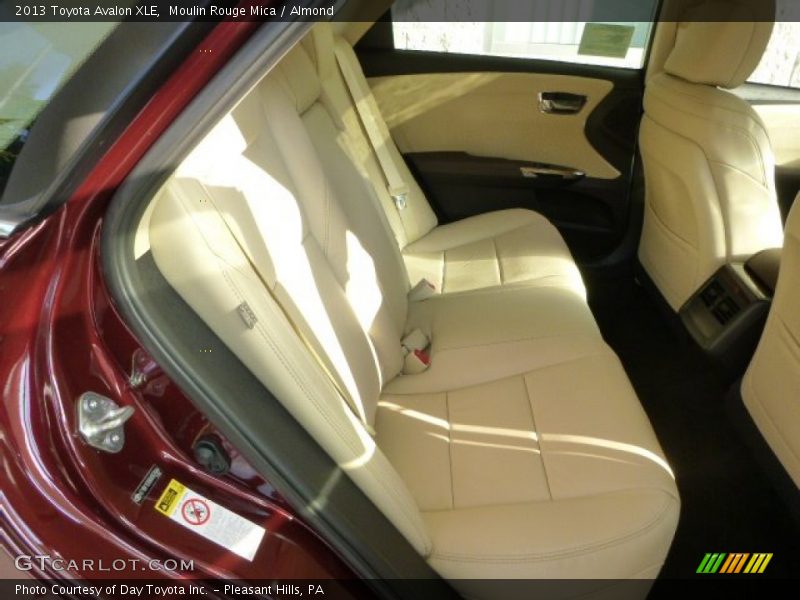 Moulin Rouge Mica / Almond 2013 Toyota Avalon XLE