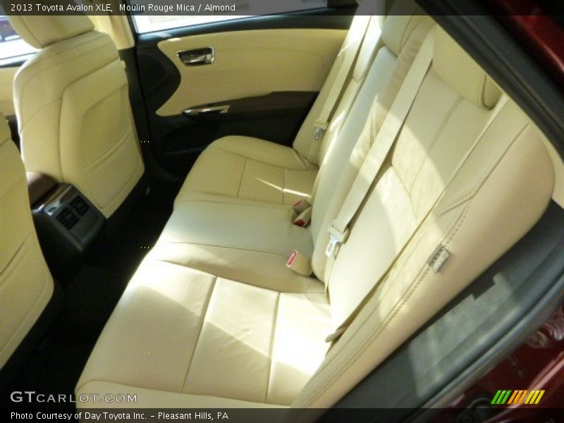 Moulin Rouge Mica / Almond 2013 Toyota Avalon XLE