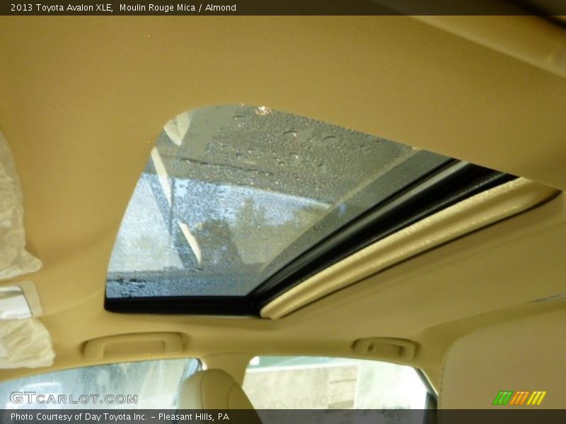 Moulin Rouge Mica / Almond 2013 Toyota Avalon XLE