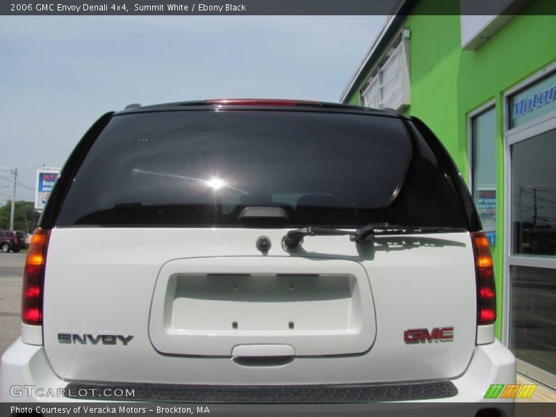 Summit White / Ebony Black 2006 GMC Envoy Denali 4x4