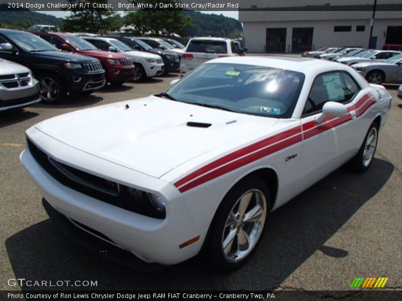 Front 3/4 View of 2014 Challenger R/T Classic