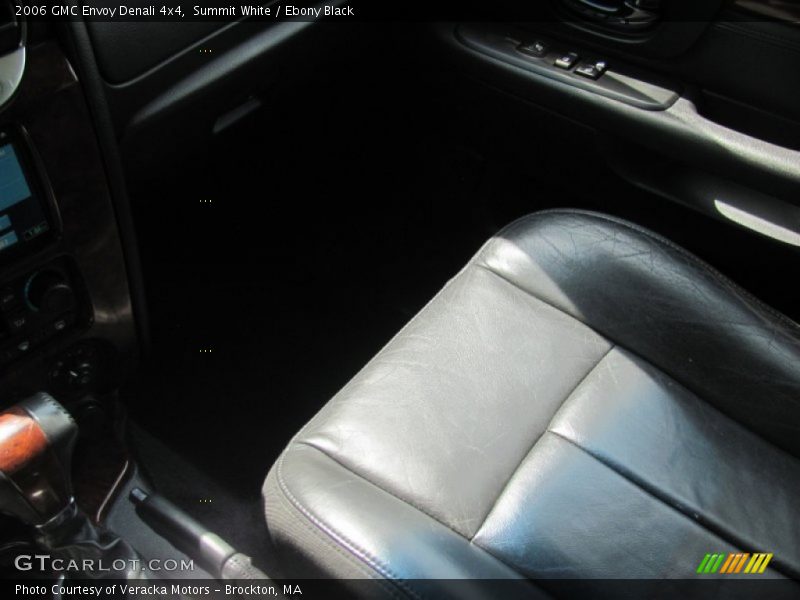 Summit White / Ebony Black 2006 GMC Envoy Denali 4x4