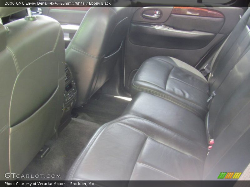 Summit White / Ebony Black 2006 GMC Envoy Denali 4x4