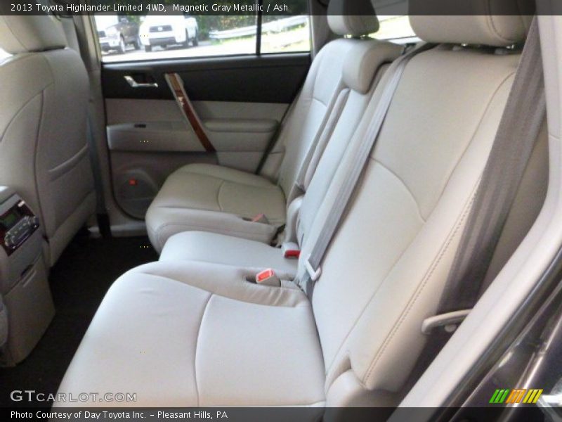 Magnetic Gray Metallic / Ash 2013 Toyota Highlander Limited 4WD