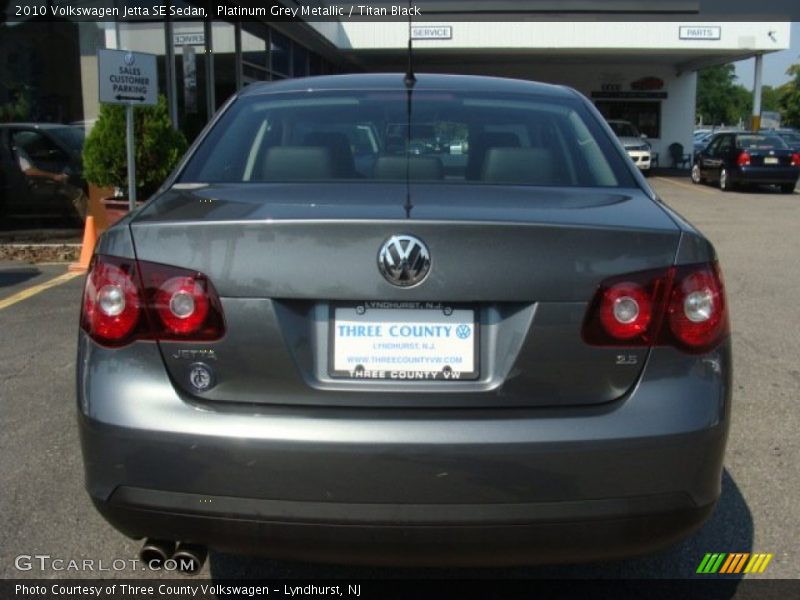 Platinum Grey Metallic / Titan Black 2010 Volkswagen Jetta SE Sedan