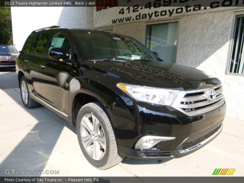 Black / Ash 2013 Toyota Highlander Limited 4WD
