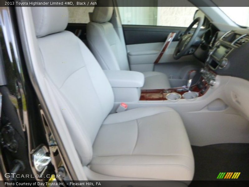 Black / Ash 2013 Toyota Highlander Limited 4WD