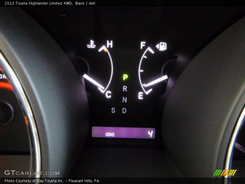 Black / Ash 2013 Toyota Highlander Limited 4WD