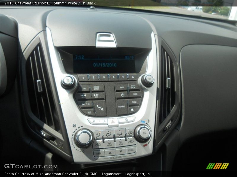Summit White / Jet Black 2013 Chevrolet Equinox LS